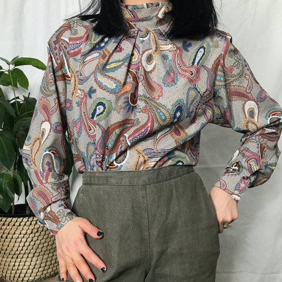 SOLD Vintage 1970s paisley blouse long sleeve - Picture 5 of 11